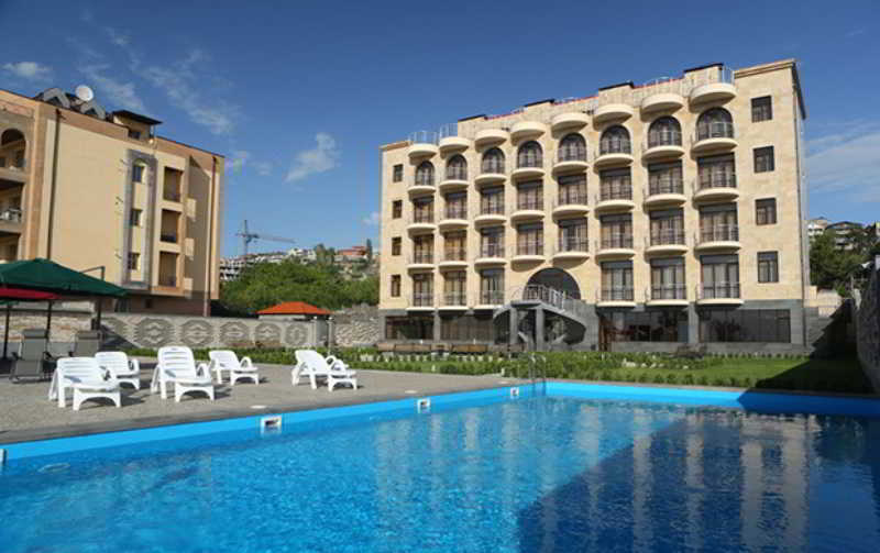 Nare Hotel Yerevan Exterior photo