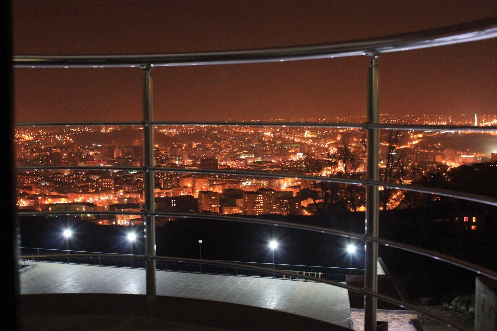 Nare Hotel Yerevan Exterior photo